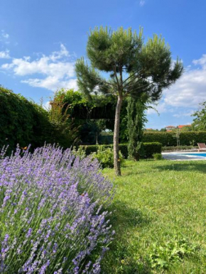 Garden Villa 2 Bedroom Villa with pool near to Sunny beach